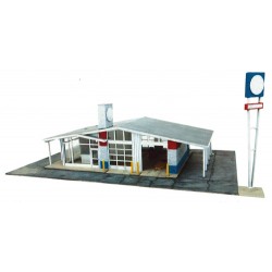 HO Drive-in Oil Change - Repurposed Gas Station_76844